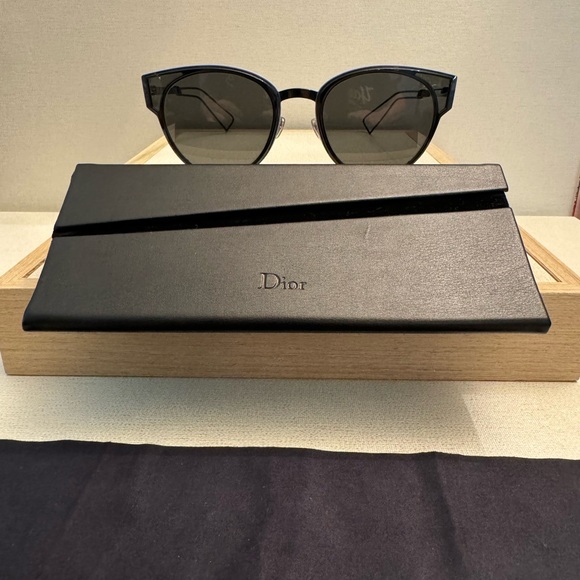 Dior Sunglasses - Picture 1 of 9